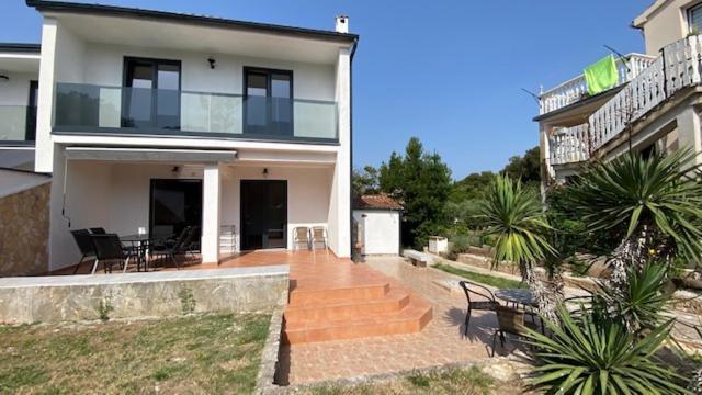 Villa Holiday Banjole Bagian luar foto
