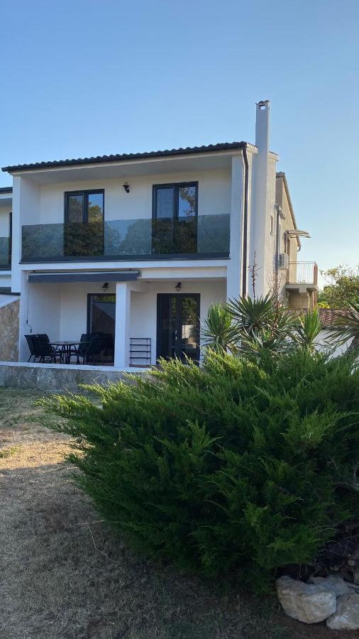 Villa Holiday Banjole Bagian luar foto
