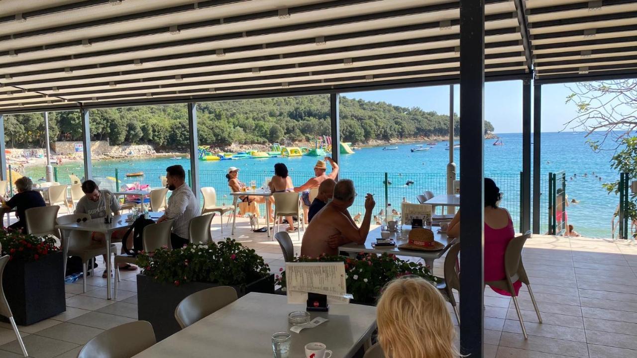 Villa Holiday Banjole Bagian luar foto